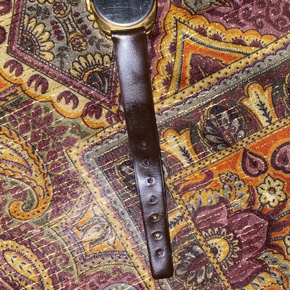 Timex Brown Leather Strap Watch with Gold-Tone Case and Black Dial - Picture 8 of 8